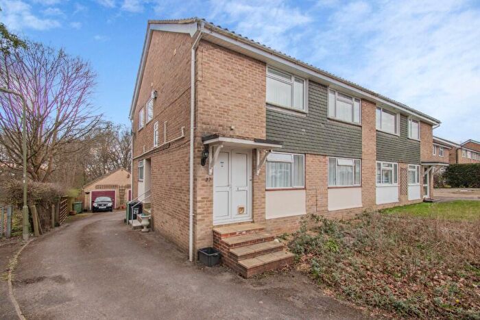 2 Bedroom Ground Maisonette For Sale In Ormond Close, Fair Oak, Eastleigh, SO50