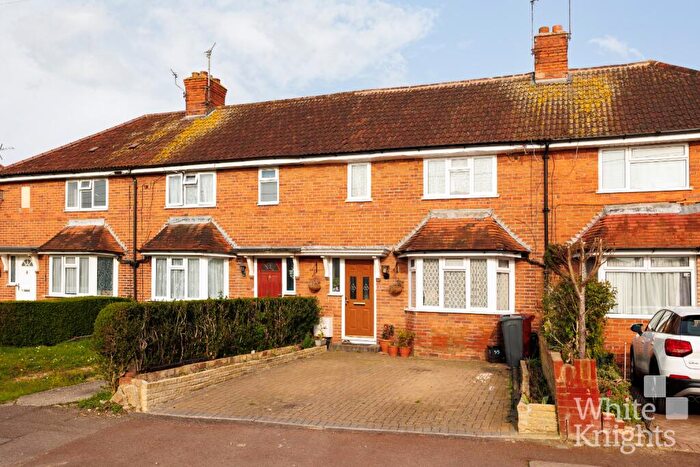 3 Bedroom Terraced House For Sale In Kingsbridge Road, Reading, Berkshire, RG2