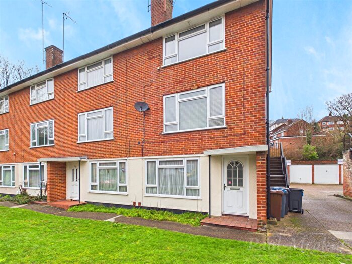 Studio For Sale In Mitchley Avenue, South Croydon, CR2