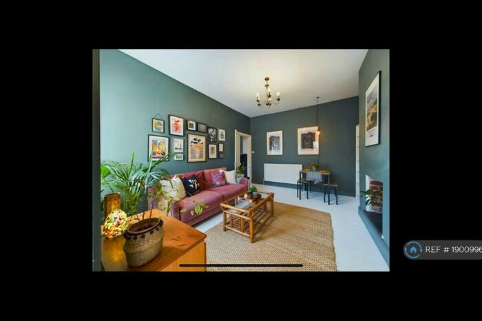 2 Bedroom Flat To Rent In Jesmond Terrace, Whitley Bay, NE26