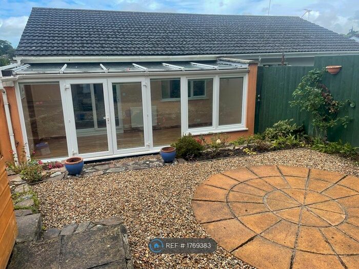 2 Bedroom Bungalow To Rent In Trefusis Close, Truro, TR1