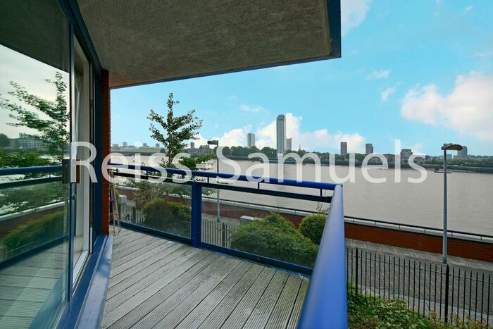 2 Bedroom Flat To Rent In Newton Place, Nova Building, Canary Wharf, E14