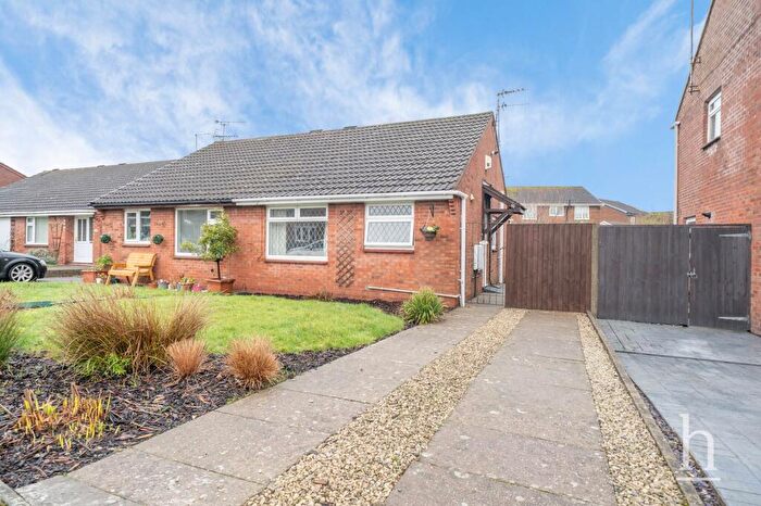 2 Bedroom Semi-Detached Bungalow For Sale In Bromsgrove Road, Greasby, CH49