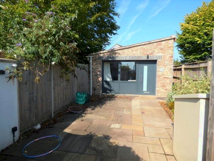 2 Bedroom Detached Bungalow To Rent In Watleys End Road, Winterbourne, Bristol, BS36