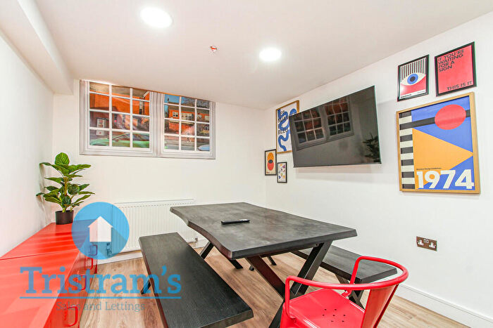 6 Bedroom Apartment To Rent In Campus Corner, Lenton Boulevard, NG7