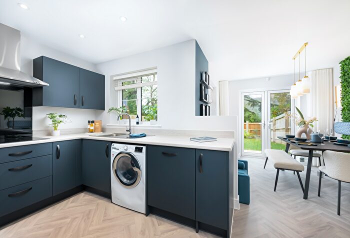 3 Bedroom Semi Detached House For Sale In Tillet Way, Norwich, Norfolk, NR13