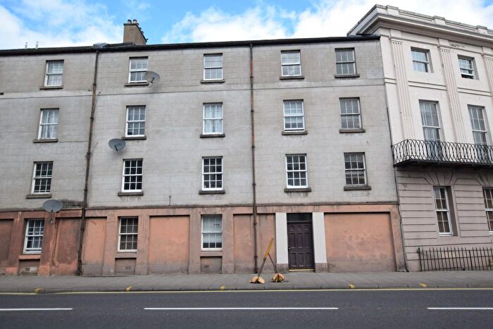 2 Bedroom Flat To Rent In Atholl Street, Perth, PH1