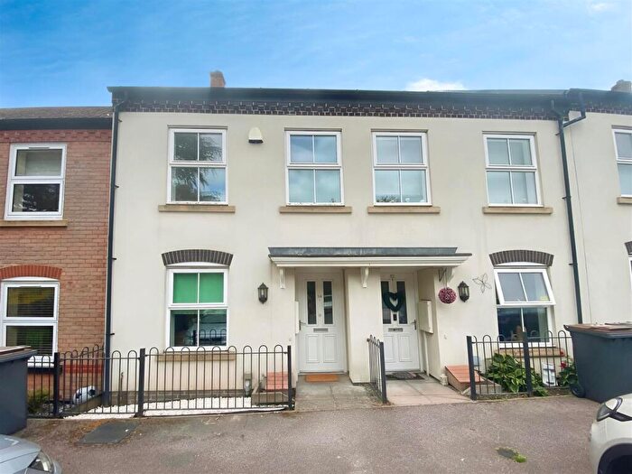 3 Bedroom House To Rent In Hornbeam Close, Nuneaton, CV10