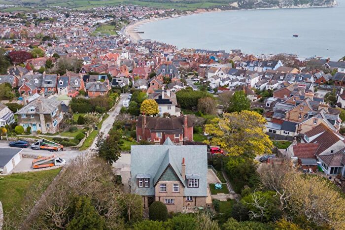 4 Bedroom Detached House For Sale In Swanage, Dorset, BH19 - Photo 7