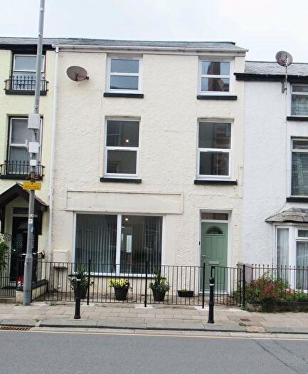 3 Bedroom Terraced House To Rent In High Street, Tywyn, LL36