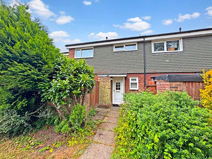 3 Bedroom Terraced House For Sale In The Penningtons, Amersham, HP6