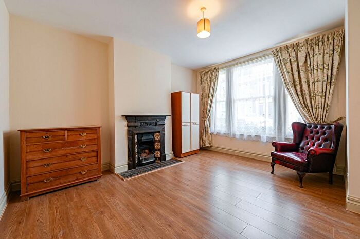 5 Bedroom Terraced House For Sale In Woodland Terrace, Charlton, London, SE7