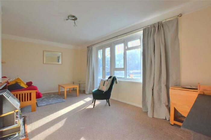 2 Bedroom Flat To Rent In Prendergast Road, Blackheath, London, SE3