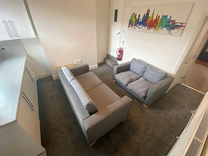 5 Bedroom Terraced House To Rent In Thyra Grove, Beeston, Nottingham, Nottinghamshire, NG9