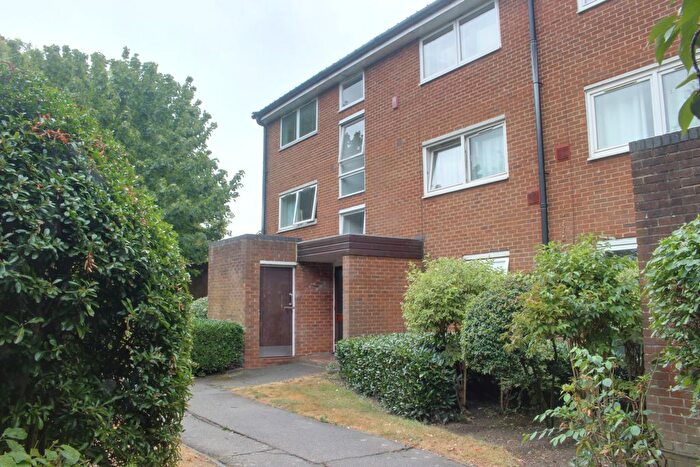 1 Bedroom Flat To Rent In Chepstow Road, East Croydon, CR0