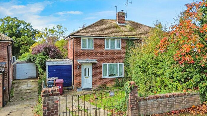 3 Bedroom Semi Detached House For Sale In Birdhill Avenue, Reading, Berkshire, RG2
