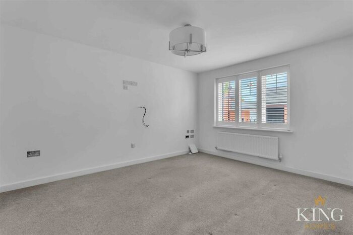 4 Bedroom Detached House For Sale In Sycamore Gardens, Meon Vale, Stratford-Upon-Avon, CV37