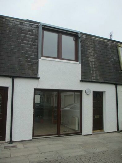 2 Bedroom Detached House To Rent In Raeburn Mews, Stockbridge, Edinburgh, EH4