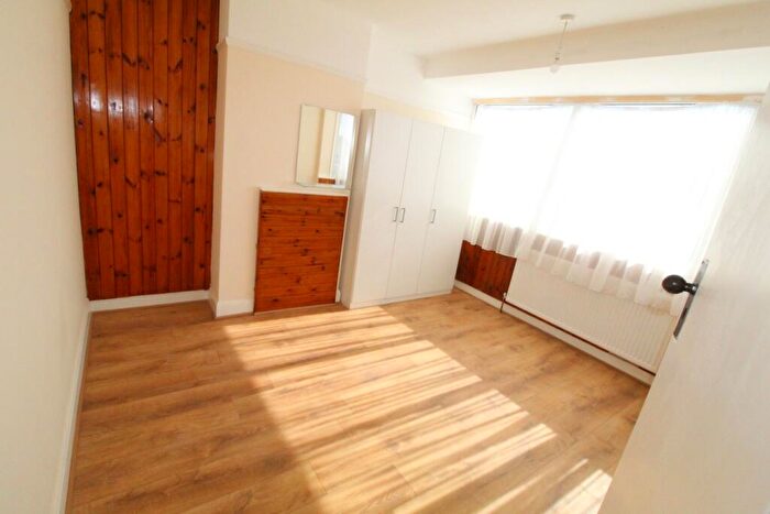3 Bedroom Terraced House To Rent In Gainsborough Gardens, Edgware, HA8