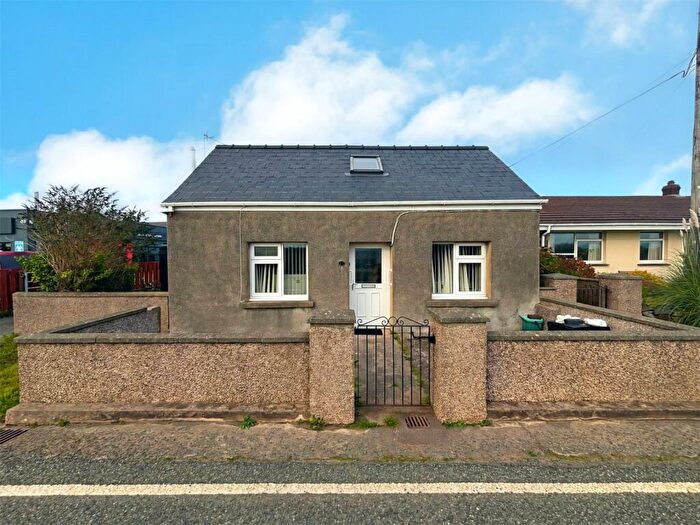 3 Bedroom Bungalow For Sale In Sardis, Milford Haven, Pembrokeshire, SA73