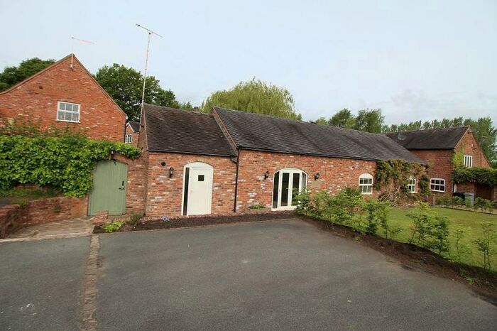 3 Bedroom Barn To Rent In Lake View, Alsager, ST7