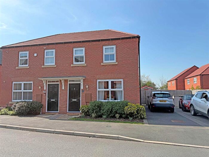 3 Bedroom Semi Detached House For Sale In Garner Way, Fleckney, Leicestershire, LE8