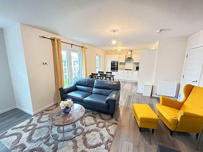 2 Bedroom Flat To Rent In Bowbridge Crescent, Liberton, Edinburgh, EH17