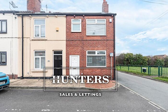 3 Bedroom End Terrace House To Rent In Manor Grove, Castleford, WF10