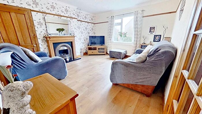 3 Bedroom Terraced House For Sale In Mid Street, Deans, EH54