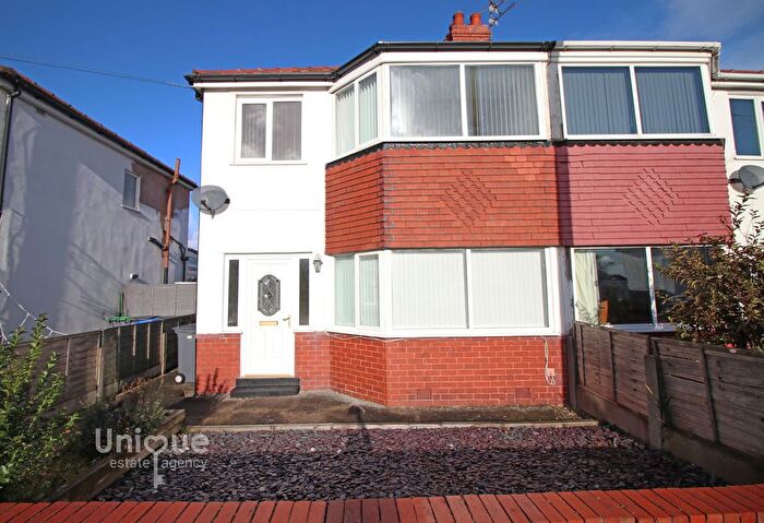 3 Bedroom Semi Detached House For Sale In Neville Avenue, Thornton-Cleveleys, FY5