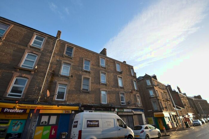 1 Bedroom Flat To Rent In Strathmartine Road, Hilltown, Dundee, DD3
