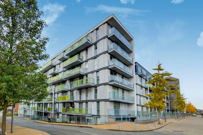 2 Bedroom Apartment To Rent In Emerson Apartments, New River Village, Hornsey, N8