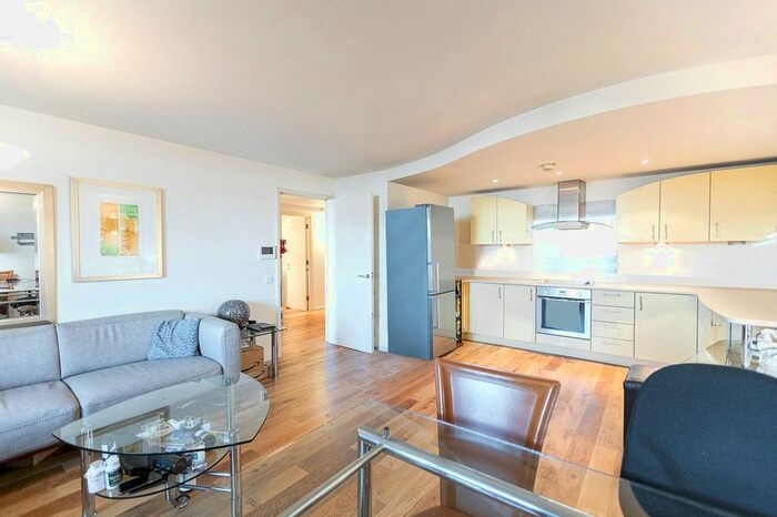 2 Bedroom Flat To Rent In Westminster Bridge Road, Waterloo, SE1