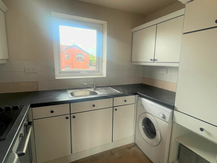 1 Bedroom Flat To Rent In Shaftsbury Avenue, Blackpool, FY3