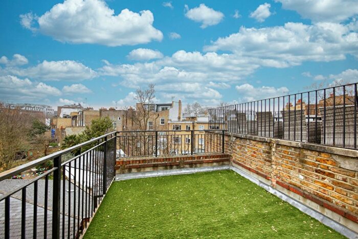 4 Bedroom Terraced House To Rent In Pembroke Road, Kensington, London, W8