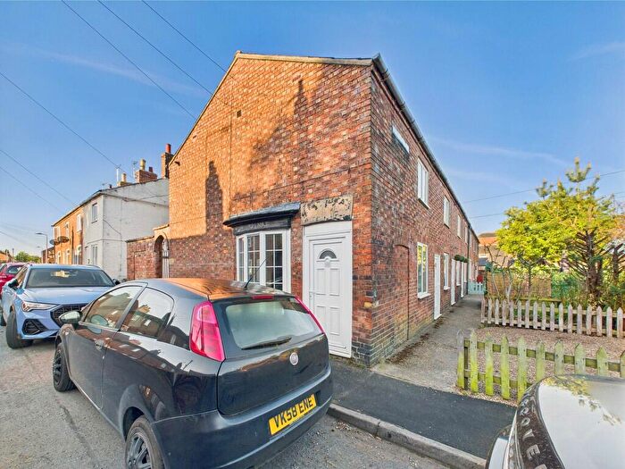 2 Bedroom End Of Terrace House For Sale In Foundry Street, Horncastle, LN9
