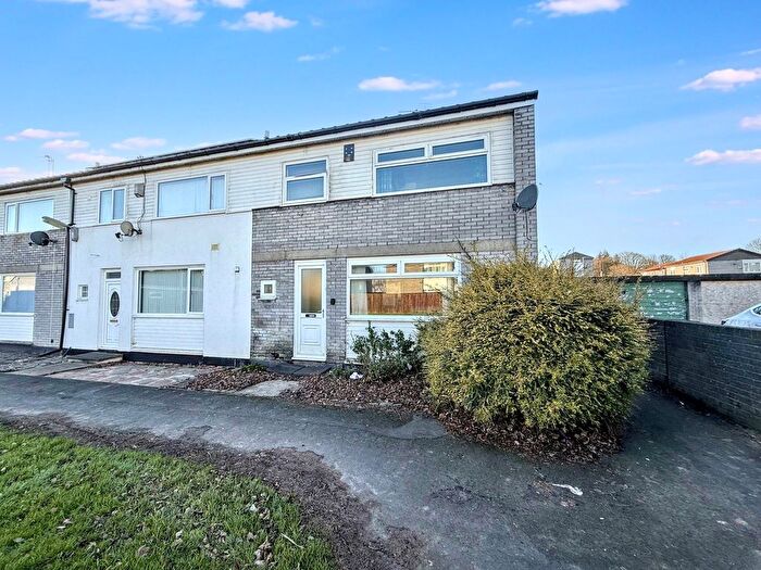 3 Bedroom End Of Terrace House For Sale In Leven Walk, Peterlee, SR8