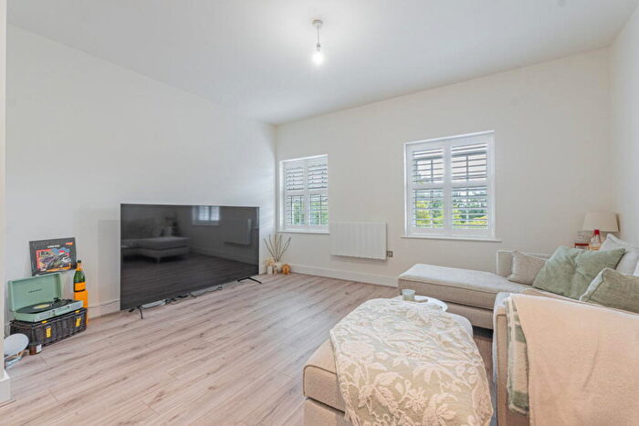 2 Bedroom Flat For Sale In High Street, Sutton Coldfield, West Midlands, B72