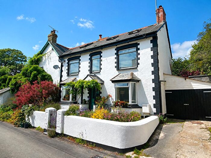 4 Bedroom Semi-detached House For Sale In Diddies Lane, Stratton, Bude, EX23