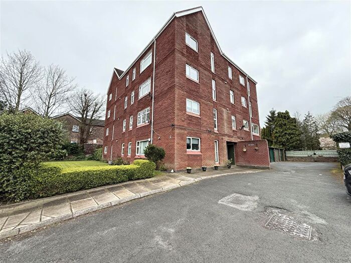 1 Bedroom Flat For Sale In Laurel Road, St. Helens, WA10