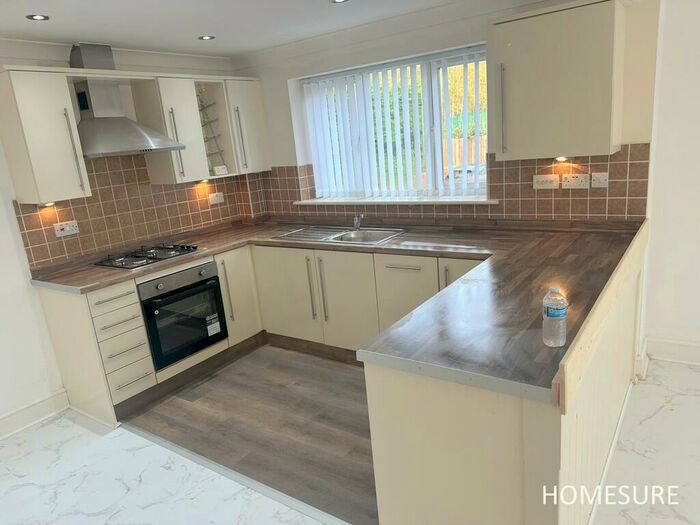 2 Bedroom Apartment To Rent In First Floor Apartment, Westcliffe Court, Knowsley Park Lane, Prescot, L34