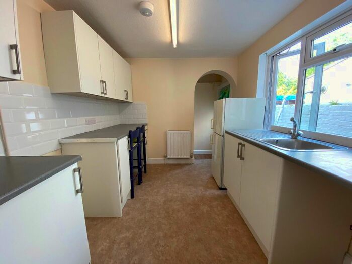 1 Bedroom Flat To Rent In Florence Street, Swindon, SN2