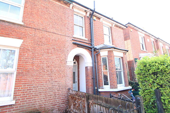 3 Bedroom Semi-Detached House For Sale In Gray Road, Colchester, CO3