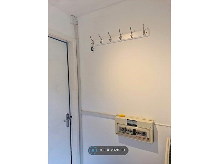 2 Bedroom End Of Terrace House To Rent In Viscount Walk, Bournemouth, BH11