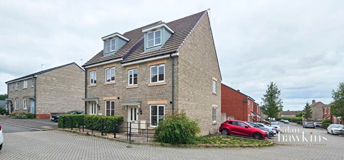 3 Bedroom Semi-Detached House To Rent In Cob Hill, Purton, SN5