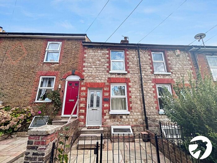 3 Bedroom Terraced House To Rent In Peel Street, Maidstone, Kent, ME14