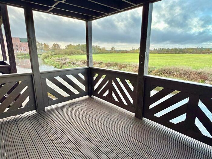 3 Bedroom Terraced House For Sale In King Johns Court, Tewkesbury, GL20