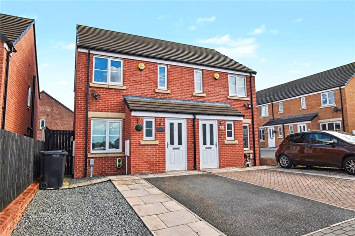2 Bedroom Semi-Detached House For Sale In Scatcherd Mews, Morley, Leeds, West Yorkshire, LS27