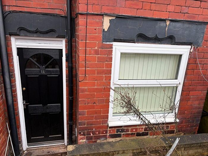 1 Bedroom Apartment To Rent In St. Ives Mount, Leeds, LS12