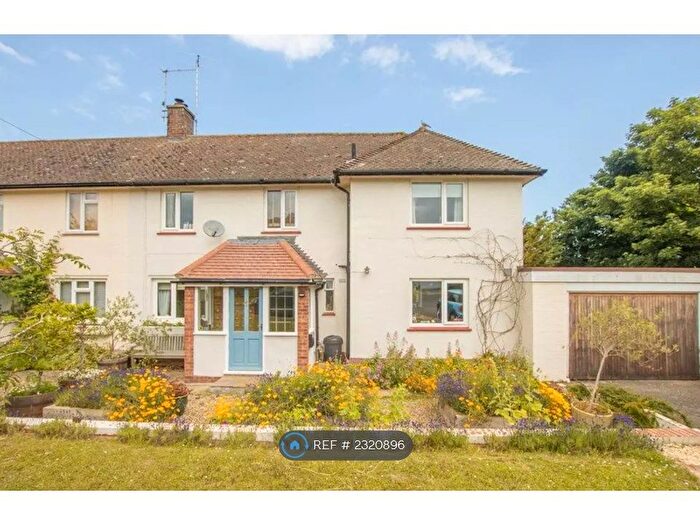 3 Bedroom Semi-Detached House To Rent In Weynor Gardens, Holt, Norfolk., NR25